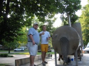 2005_pig_roast_IMG_0526.JPG